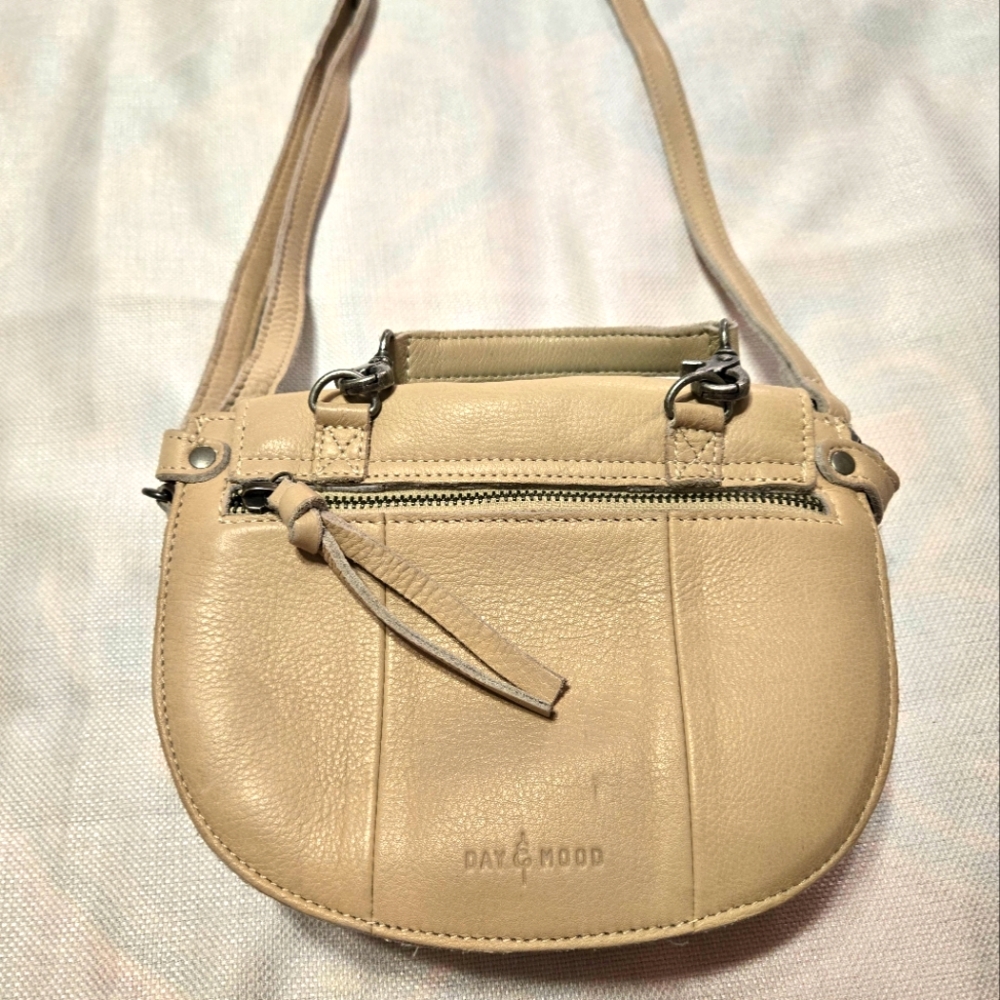 DAY & MOOD Leather & Suede Leaf Bag - Picture 4 of 8